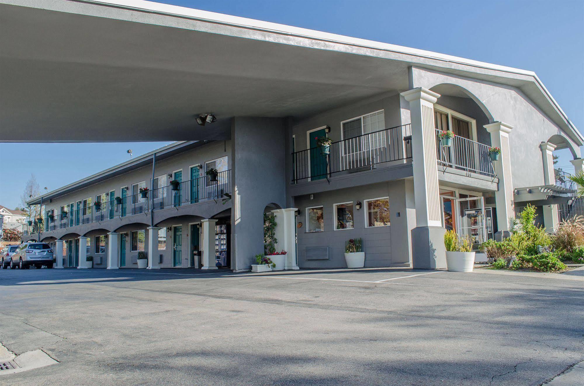 Continental Inn Santa Cruz Exterior photo