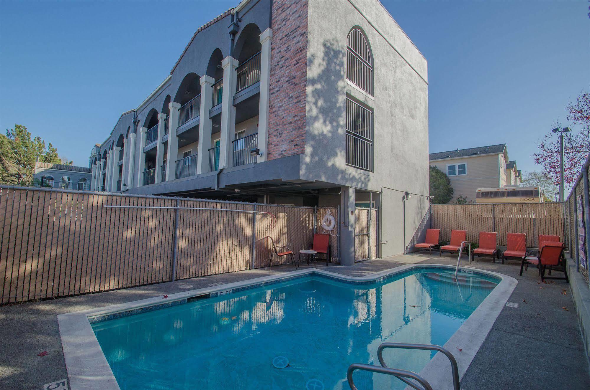 Continental Inn Santa Cruz Exterior photo